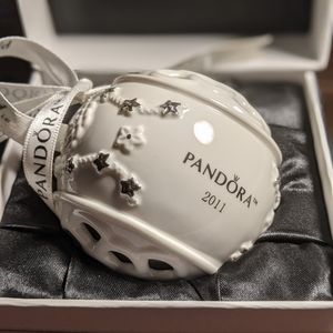 Pandora Genuine 2011 X-Mas Ornament